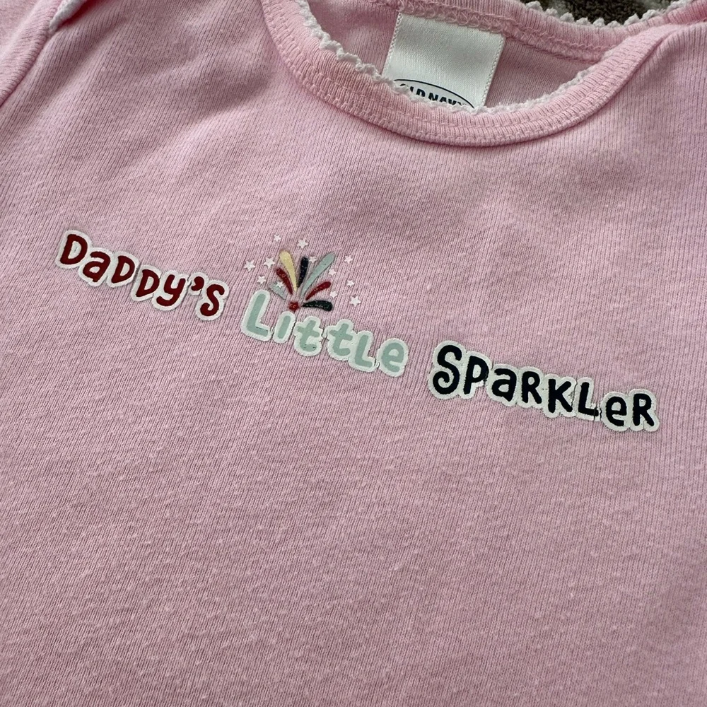 2006 Old Navy Daddy’s Little Sparkler Short Sleeve Bodysuit Onesie Pink 6-12 mo